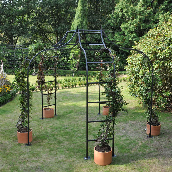 Gotisk Pergola Hagebue