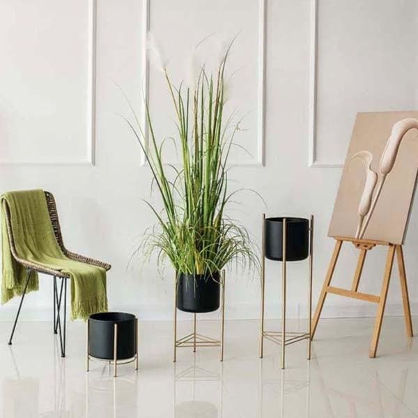 Symphonie Standing Planter