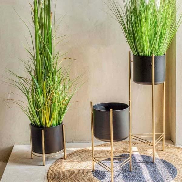 Symphonie Standing Planter