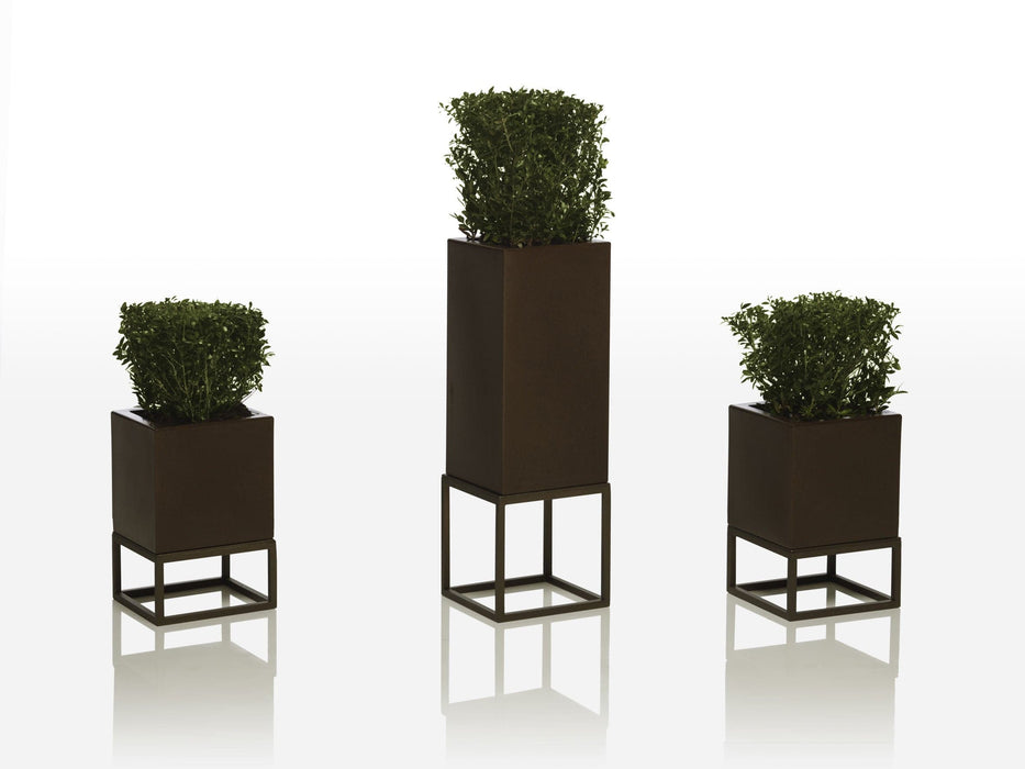 Vela Planter